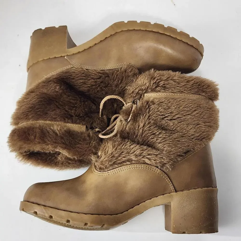 PRICE DROP Andrew geller Size 9 women furry Tan Ankle Boots